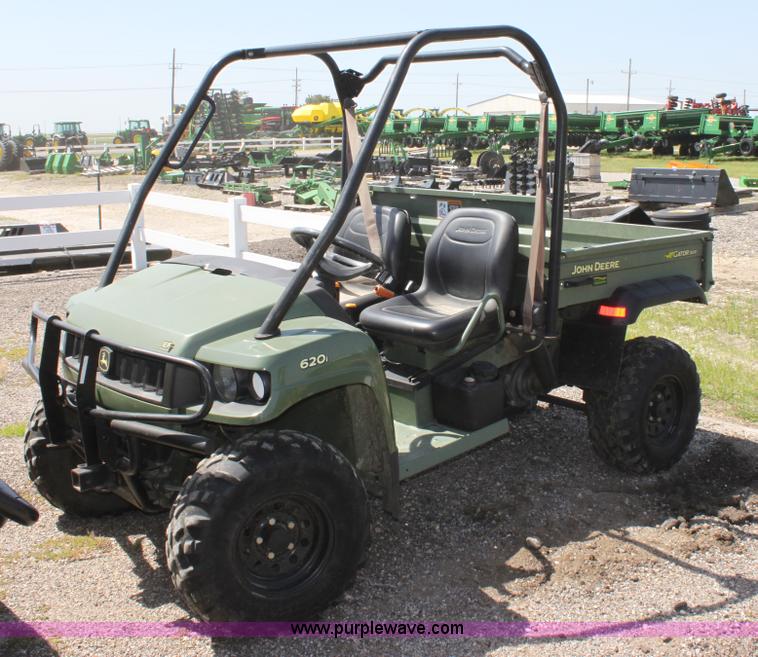 image for item D5019 2007 John Deere 620i Gator XUV utility vehicle