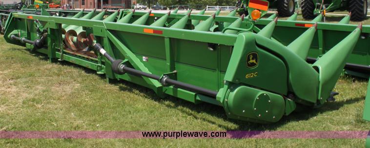 image for item D5031 2009 John Deere 612C 12 row corn header