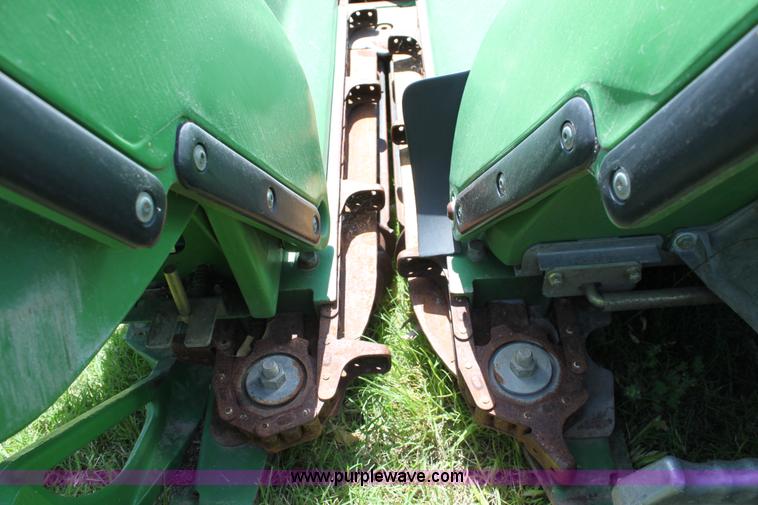 image for item D5031 2009 John Deere 612C 12 row corn header