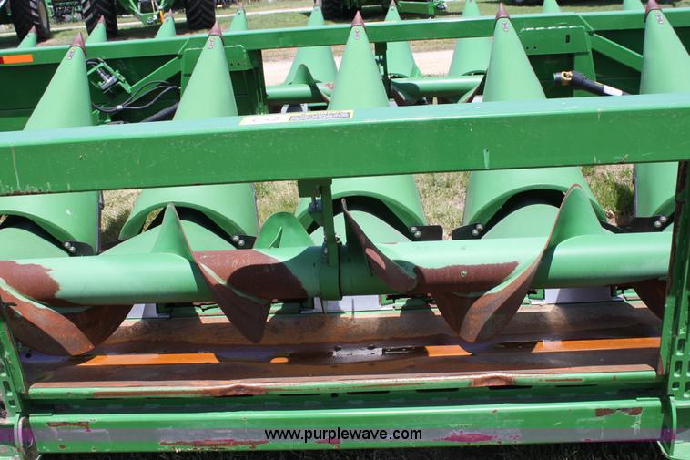 image for item D5031 2009 John Deere 612C 12 row corn header