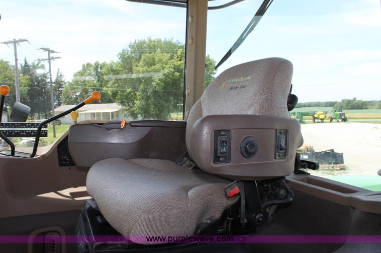 image for item D5032 2005 John Deere 9220 4WD tractor