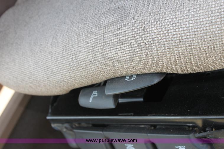 image for item D5032 2005 John Deere 9220 4WD tractor