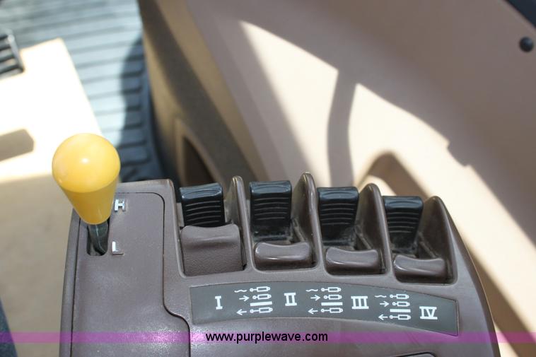 image for item D5032 2005 John Deere 9220 4WD tractor