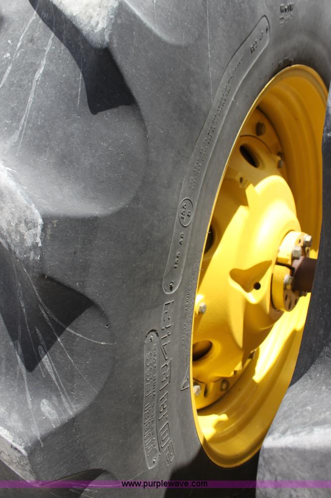 image for item D5032 2005 John Deere 9220 4WD tractor