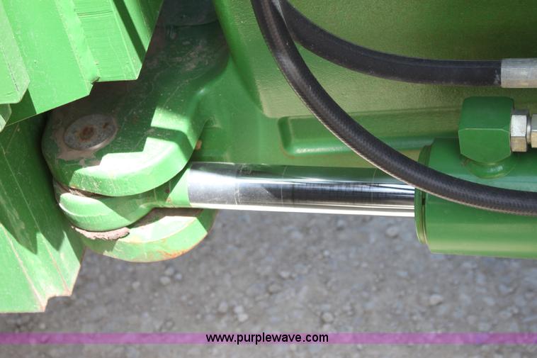 image for item D5032 2005 John Deere 9220 4WD tractor