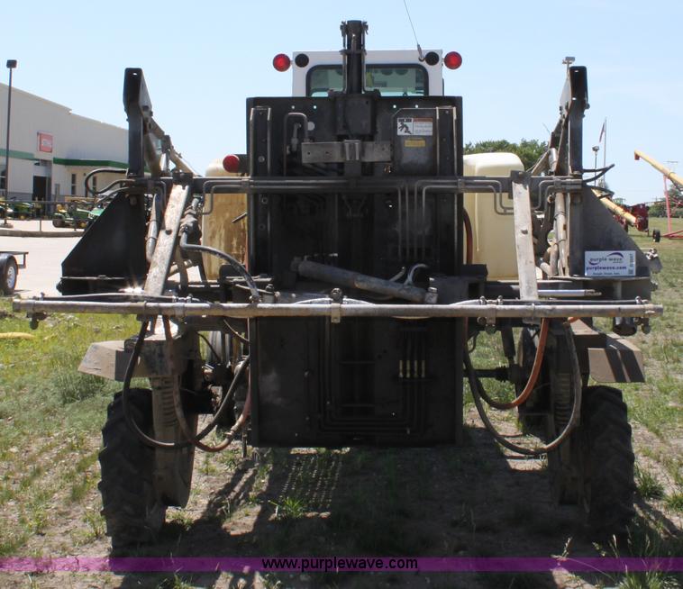 image for item D5047 SpraCoupe 220 self-propelled sprayer