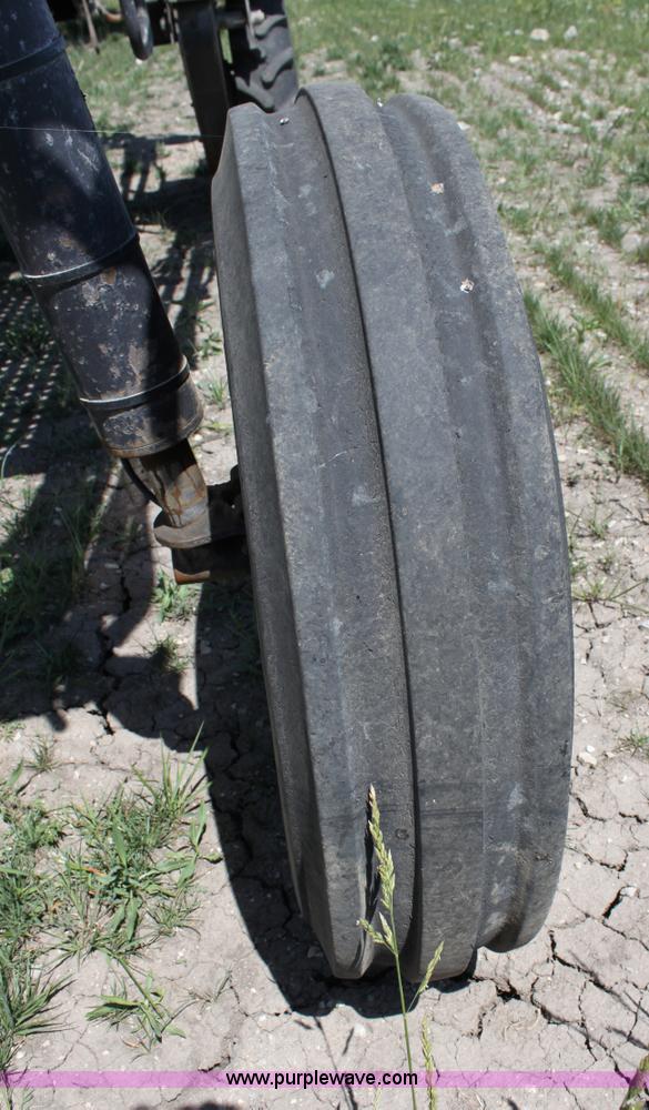 image for item D5047 SpraCoupe 220 self-propelled sprayer