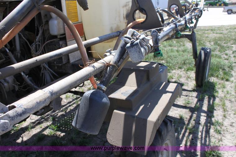 image for item D5047 SpraCoupe 220 self-propelled sprayer