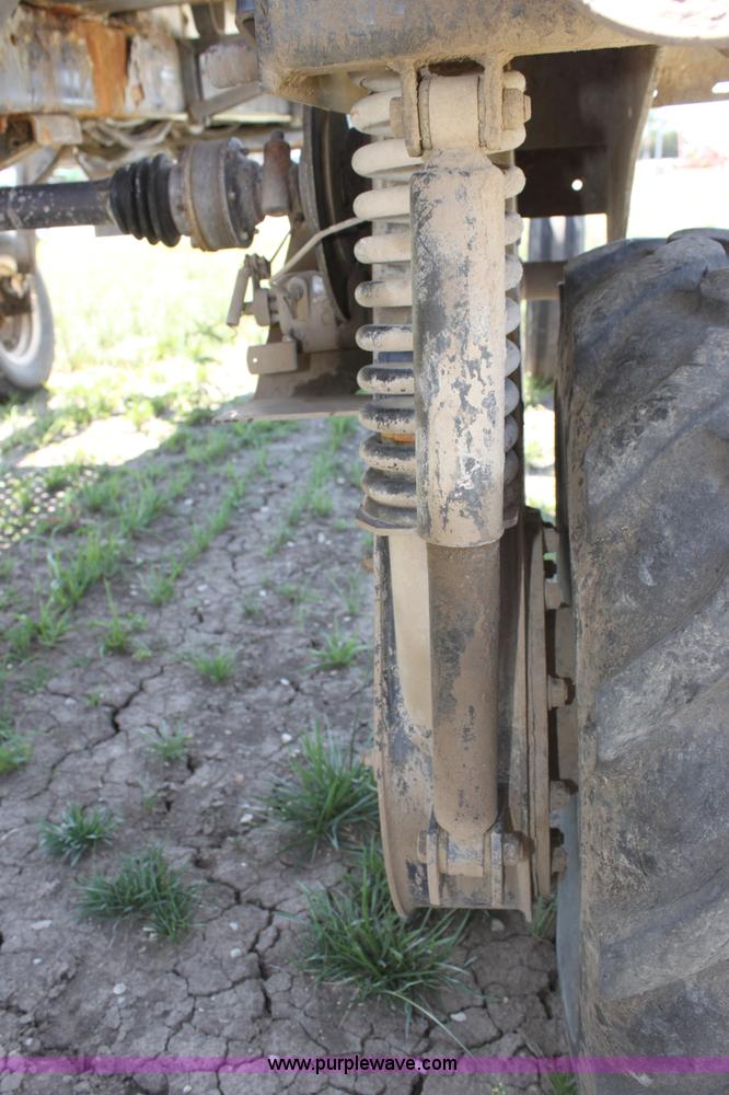 image for item D5047 SpraCoupe 220 self-propelled sprayer