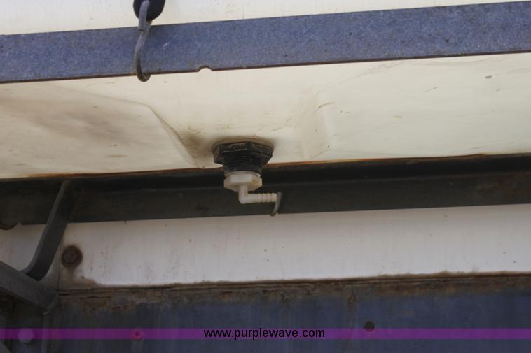 image for item D5047 SpraCoupe 220 self-propelled sprayer