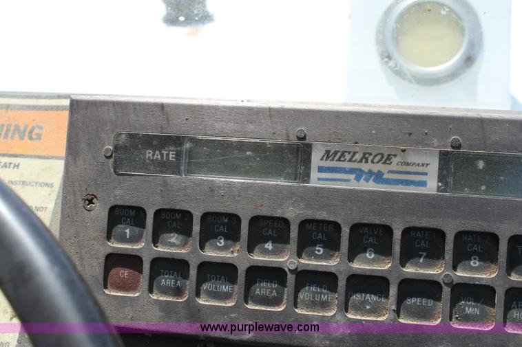 image for item D5047 SpraCoupe 220 self-propelled sprayer