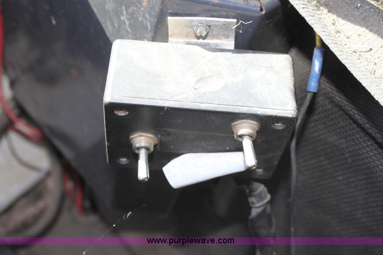 image for item D5047 SpraCoupe 220 self-propelled sprayer