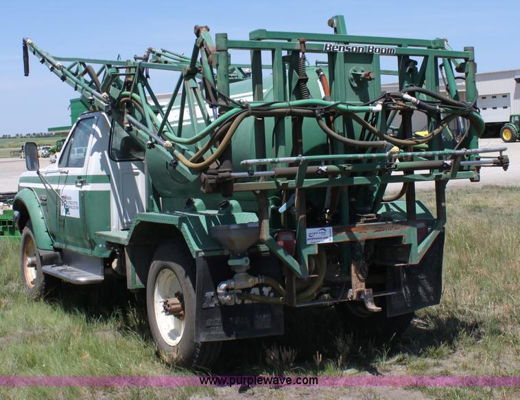 image for item D5054 1990 Ford F350 Loral sprayer pickup truck
