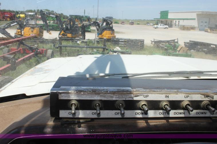 image for item D5054 1990 Ford F350 Loral sprayer pickup truck