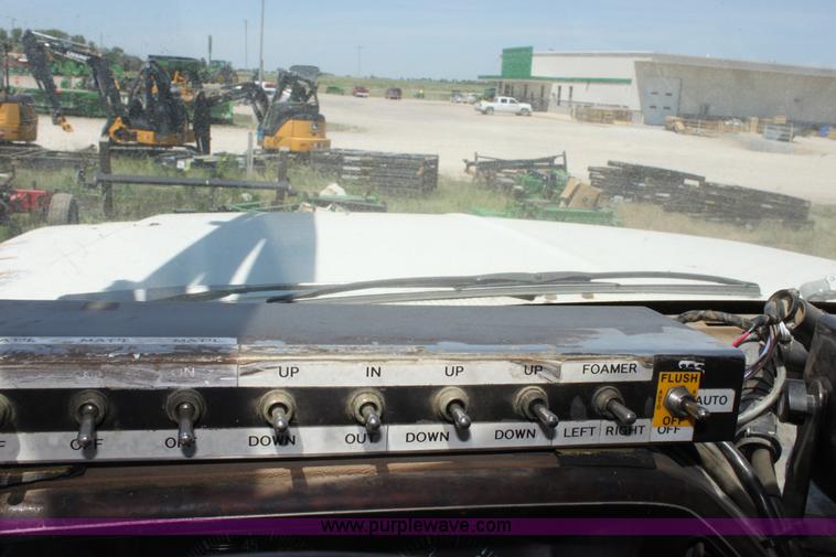 image for item D5054 1990 Ford F350 Loral sprayer pickup truck