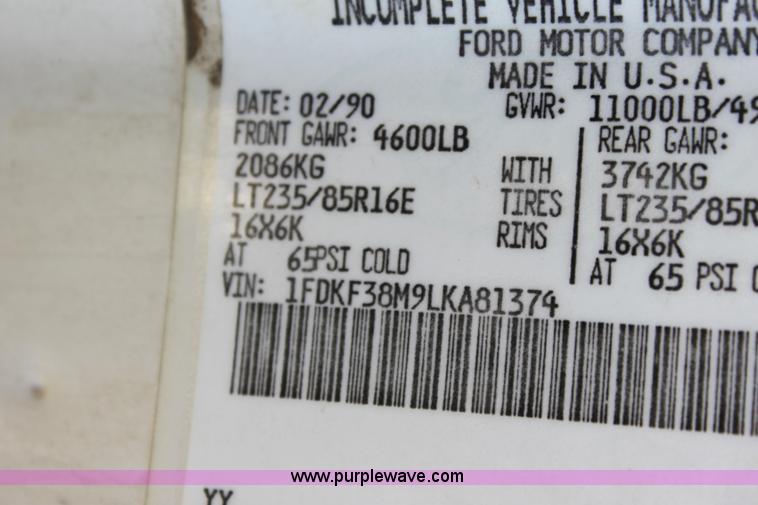 image for item D5054 1990 Ford F350 Loral sprayer pickup truck