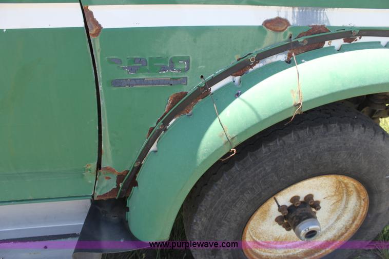 image for item D5054 1990 Ford F350 Loral sprayer pickup truck