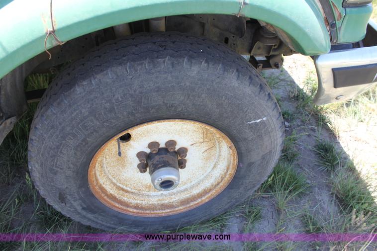 image for item D5054 1990 Ford F350 Loral sprayer pickup truck