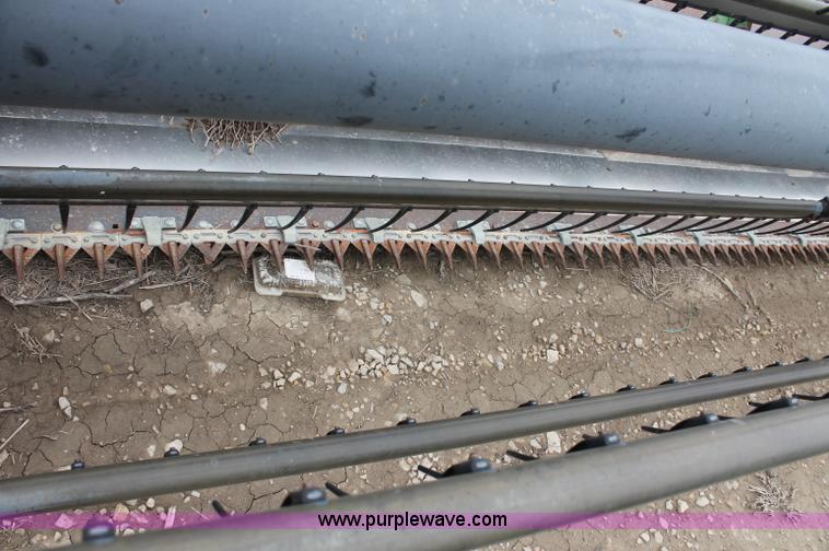 image for item D7901 1988 John Deere 924 flex platform header