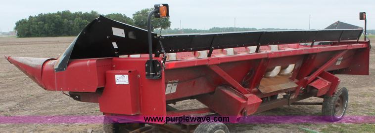 image for item D7903 Case IH 1083 eight row corn head
