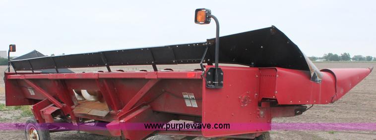 image for item D7903 Case IH 1083 eight row corn head