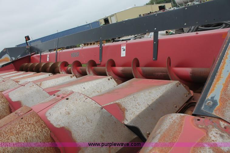 image for item D7903 Case IH 1083 eight row corn head