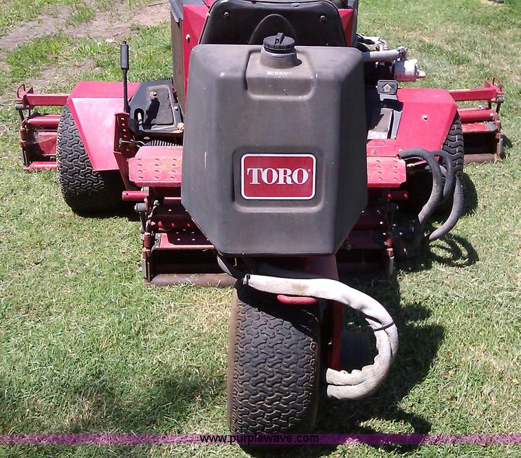 Toro Reelmaster 2600D reel lawn mower in Coffeyville, KS Item B1256