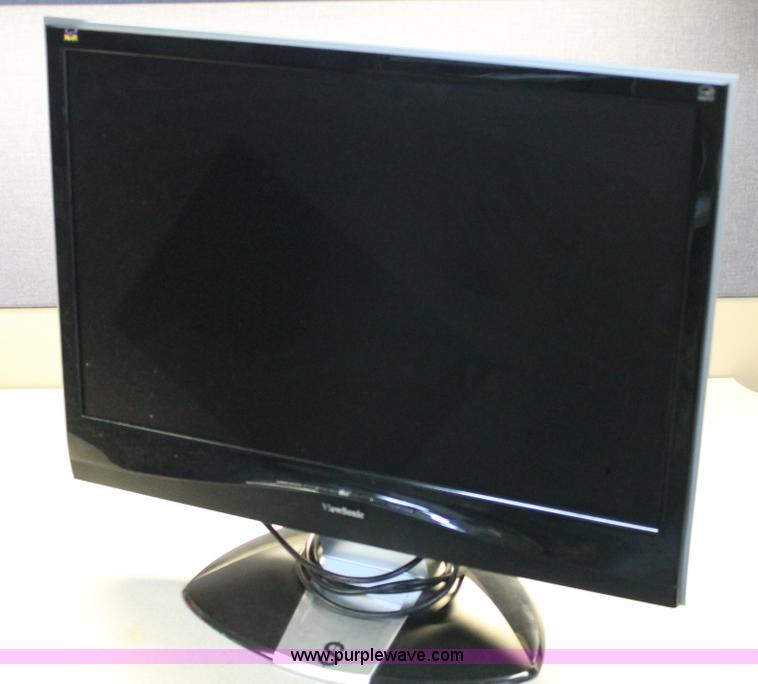 image for item B1294 (13) assorted monitors