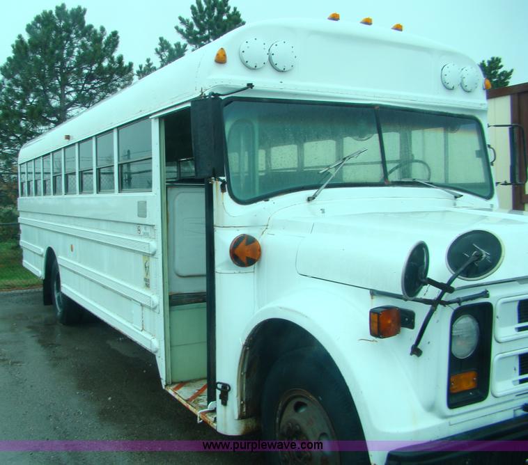 image for item B1314 1980 Chevrolet SS24 school bus