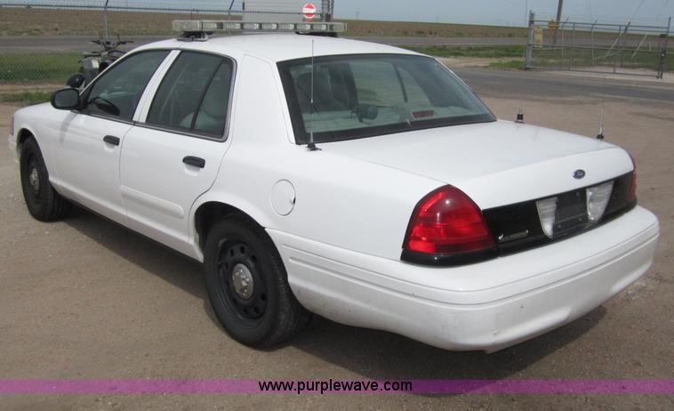image for item B3189 2007 Ford Crown Victoria Police Interceptor