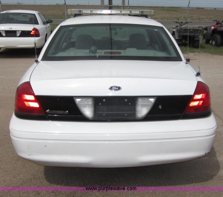 image for item B3189 2007 Ford Crown Victoria Police Interceptor