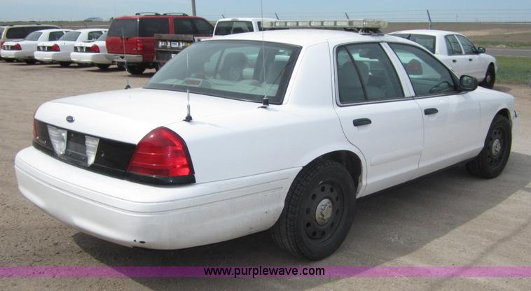 image for item B3189 2007 Ford Crown Victoria Police Interceptor
