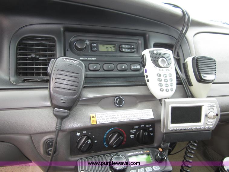 image for item B3189 2007 Ford Crown Victoria Police Interceptor
