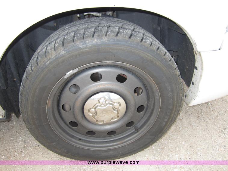 image for item B3189 2007 Ford Crown Victoria Police Interceptor