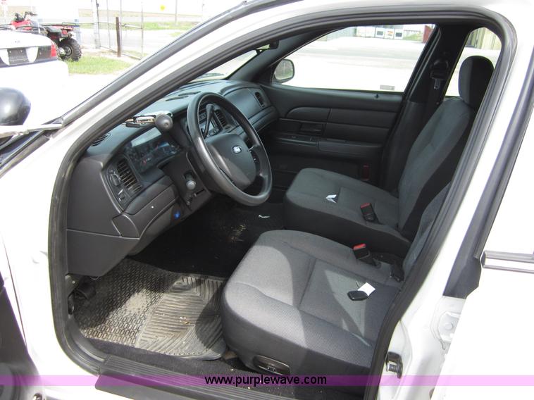 image for item B3190 2008 Ford Crown Victoria Police Interceptor