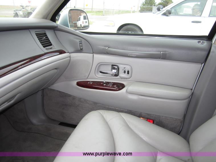 image for item B3191 1997 Lincoln Towncar