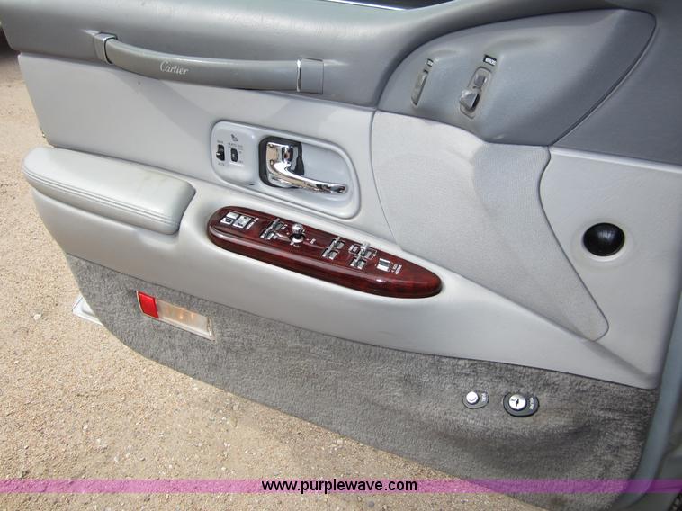 image for item B3191 1997 Lincoln Towncar