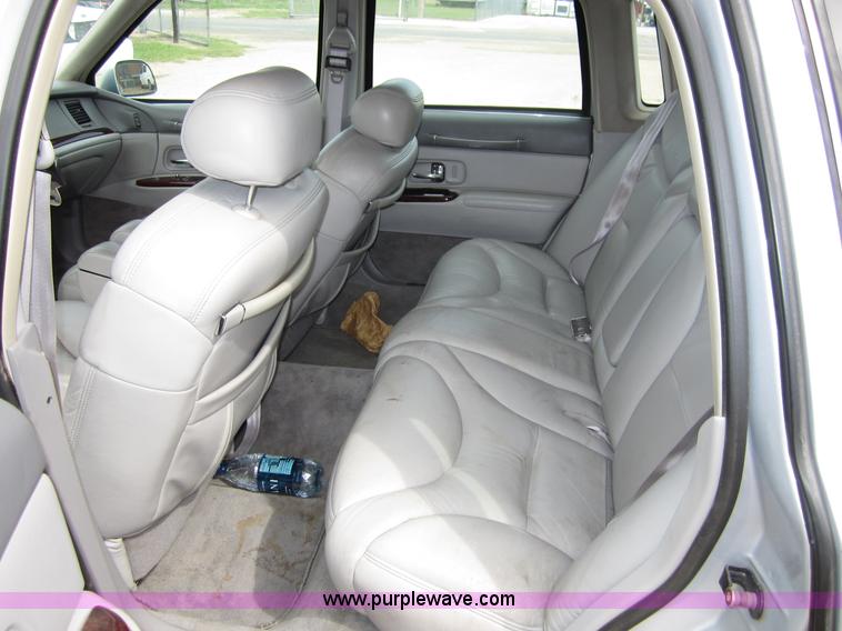 image for item B3191 1997 Lincoln Towncar