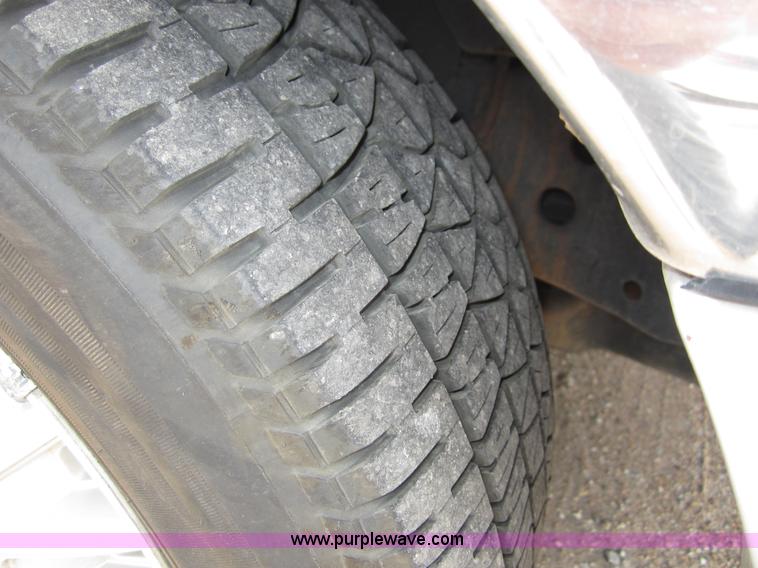 image for item B3191 1997 Lincoln Towncar