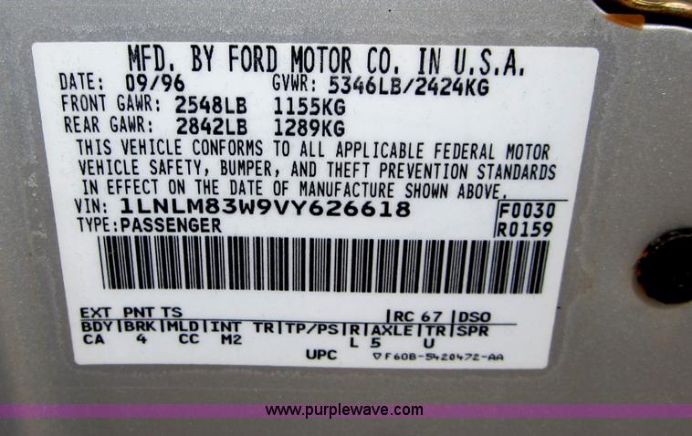 image for item B3191 1997 Lincoln Towncar