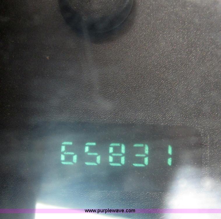 image for item B3192 2001 Dodge Ram 1500 pickup truck