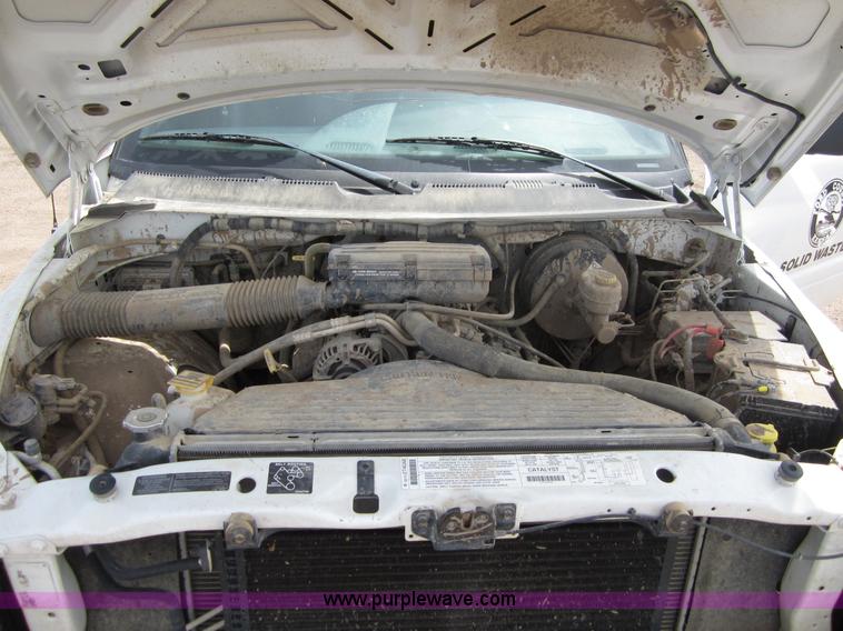 image for item B3192 2001 Dodge Ram 1500 pickup truck