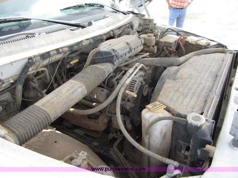 image for item B3192 2001 Dodge Ram 1500 pickup truck