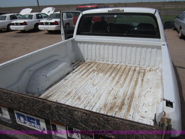 image for item B3192 2001 Dodge Ram 1500 pickup truck