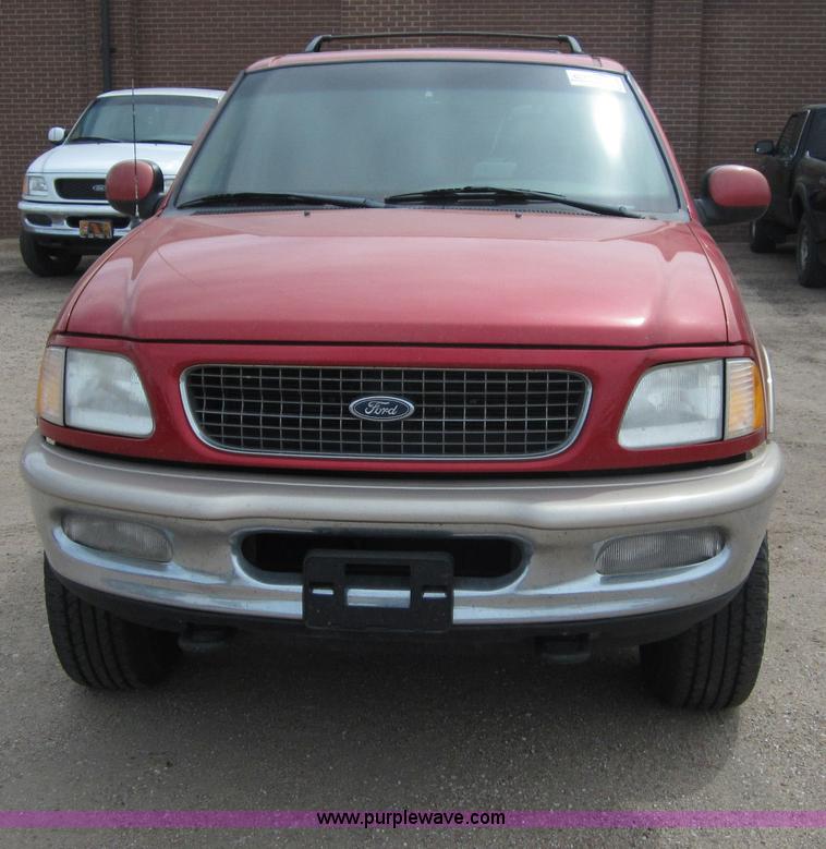 image for item B3193 1998 Ford Expedition SUV