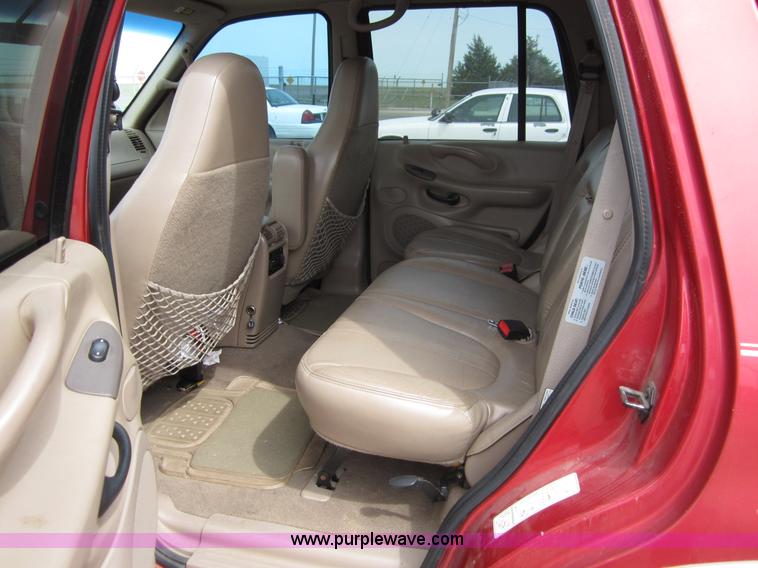 image for item B3193 1998 Ford Expedition SUV