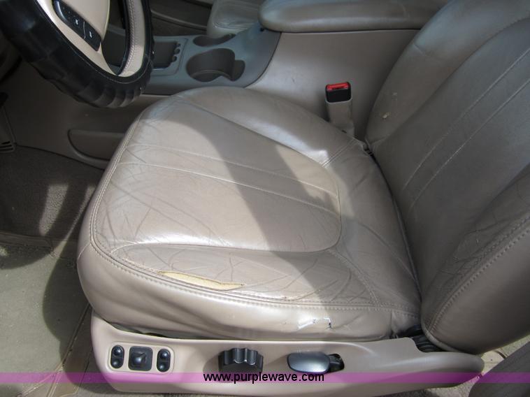 image for item B3193 1998 Ford Expedition SUV