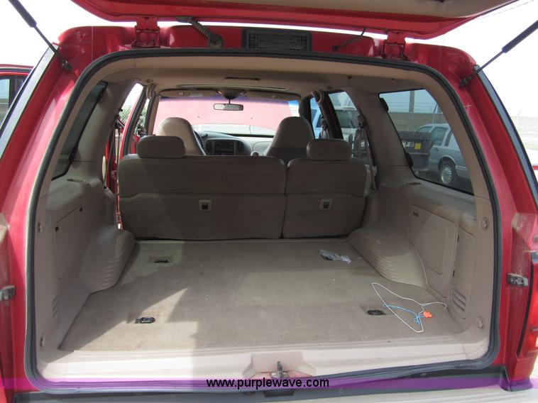 image for item B3193 1998 Ford Expedition SUV
