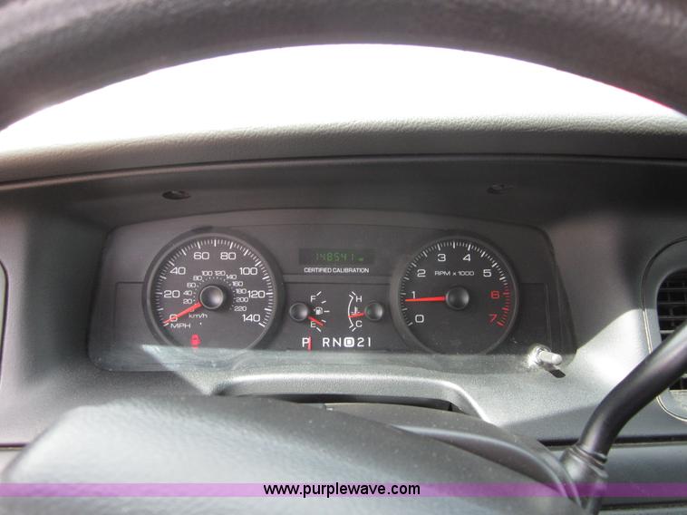 image for item B3194 2006 Ford Crown Victoria Police Interceptor