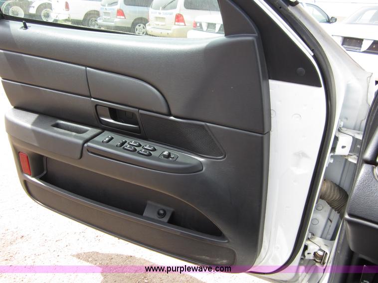 image for item B3194 2006 Ford Crown Victoria Police Interceptor